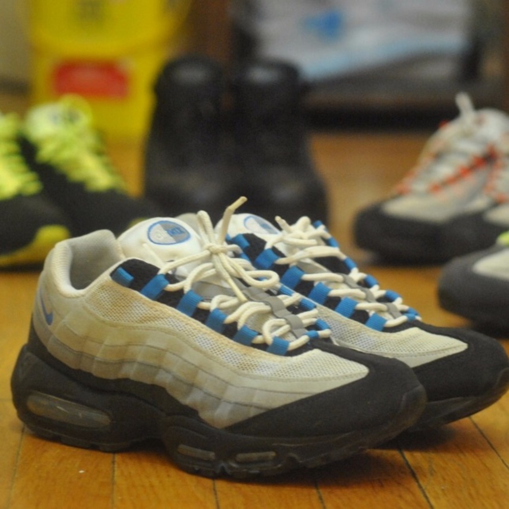 NIKE | Air Max 95 [Grey, Blue, Black & White]